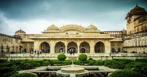Fort and Palace Architecture